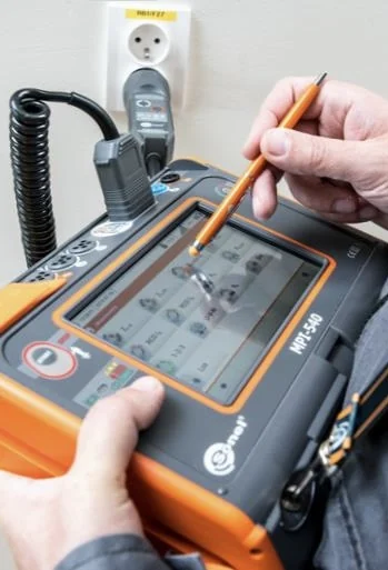 Pomiary elektryczne i odbiory instalacji